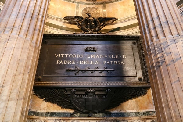 The Pantheon is home to the tombs of several famous Italian figures