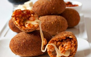 Suppli, fried artichoke, eating in Rome, 5 Dishes You Must Try During Your Stay in Rome, study abroad in Rome, jcu student life