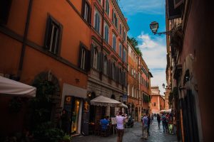 Streets of Trastevere, getting around Rome, Americans in Rome, study abroad in Rome, John Cabot University, The Eternal City, tips for moving to Rome, Everything you should know when studying in Rome