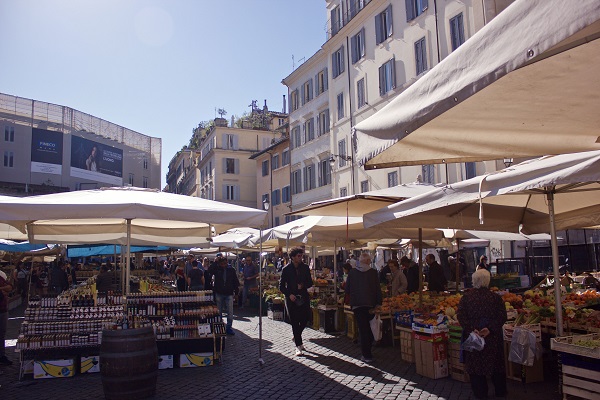 Rome’s markets are a great place to get fresh fruit and vegetables