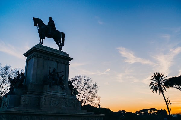 Students will be able to visit the nearby Garibaldi monument on Janiculum Hill