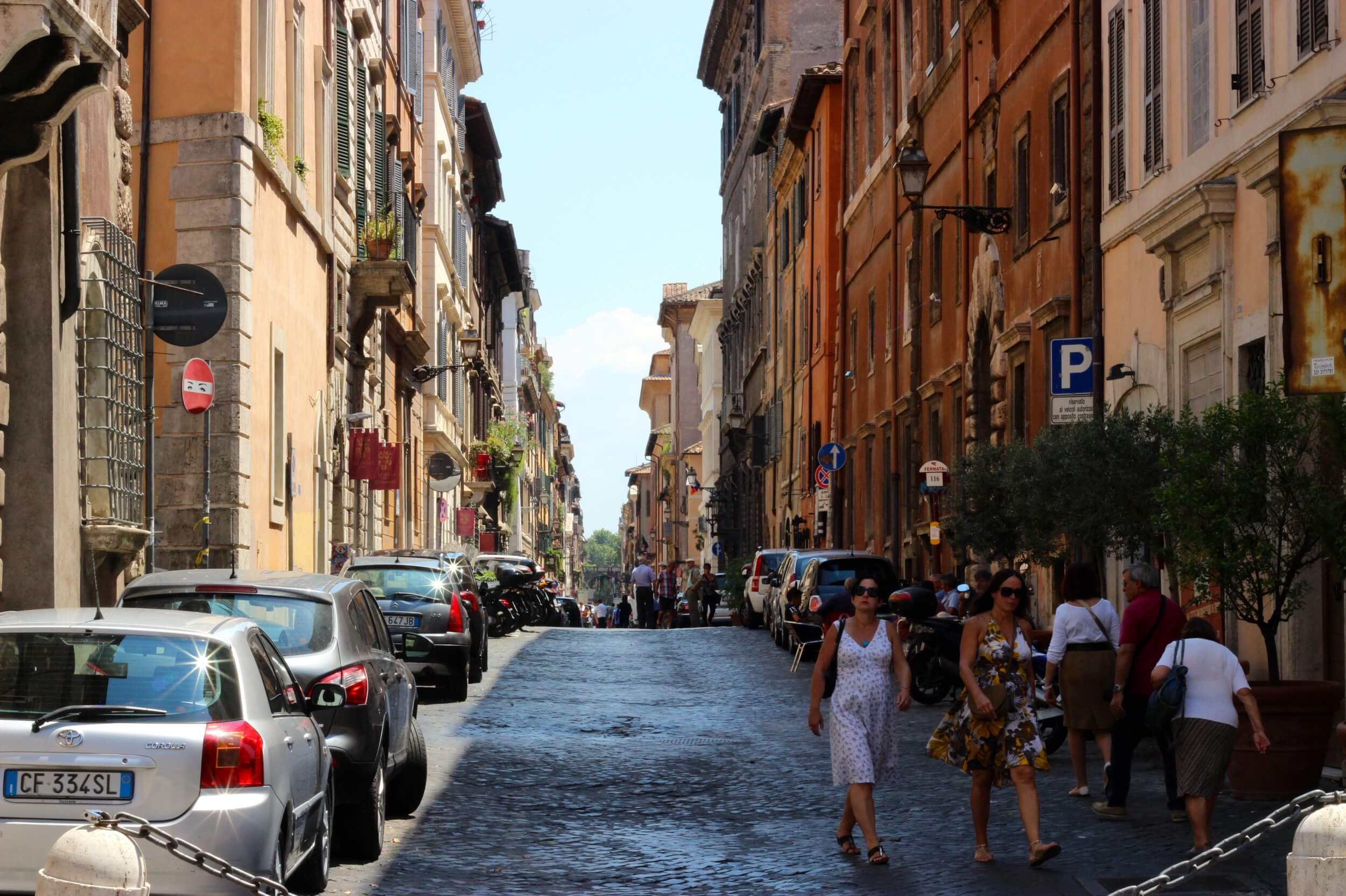 Rome cityscape where study abroad students lived and learn 