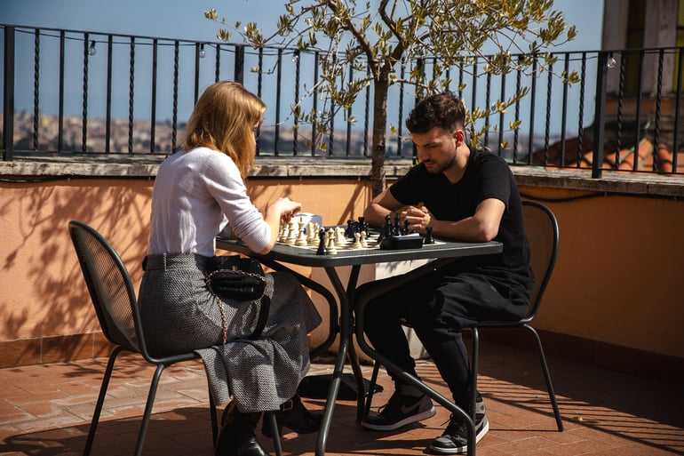 aur-chess-2
