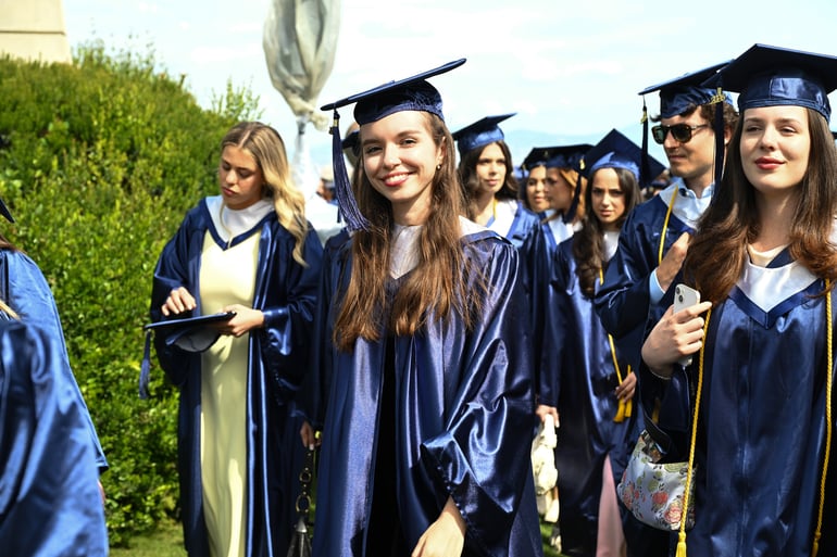 commencement students