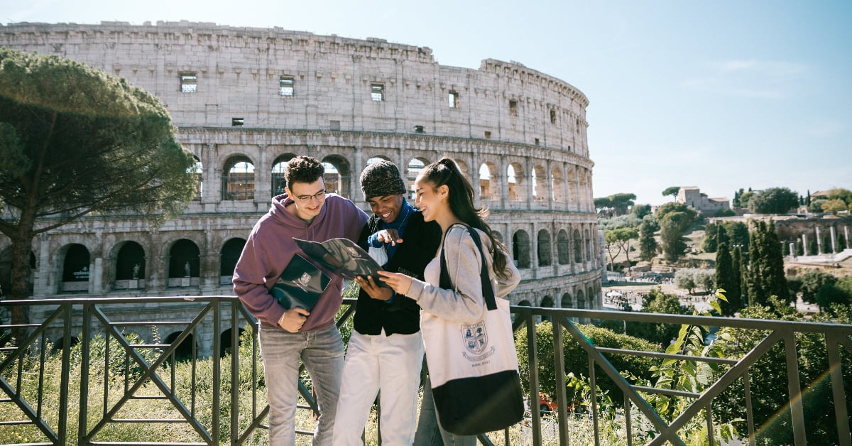 Students in front of the Colosseum