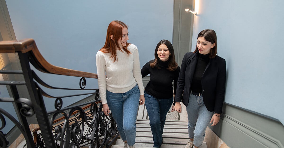 Three International Affairs students at JCU