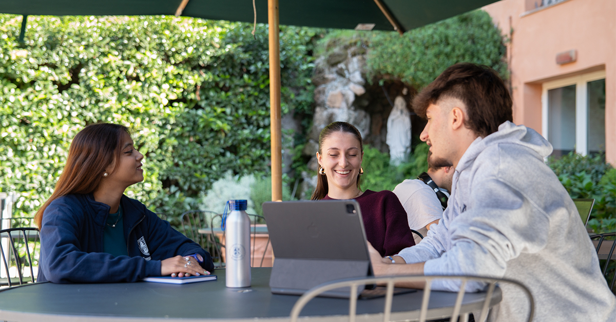 Students enjoying a lunch break while taking the summer math course at JCU