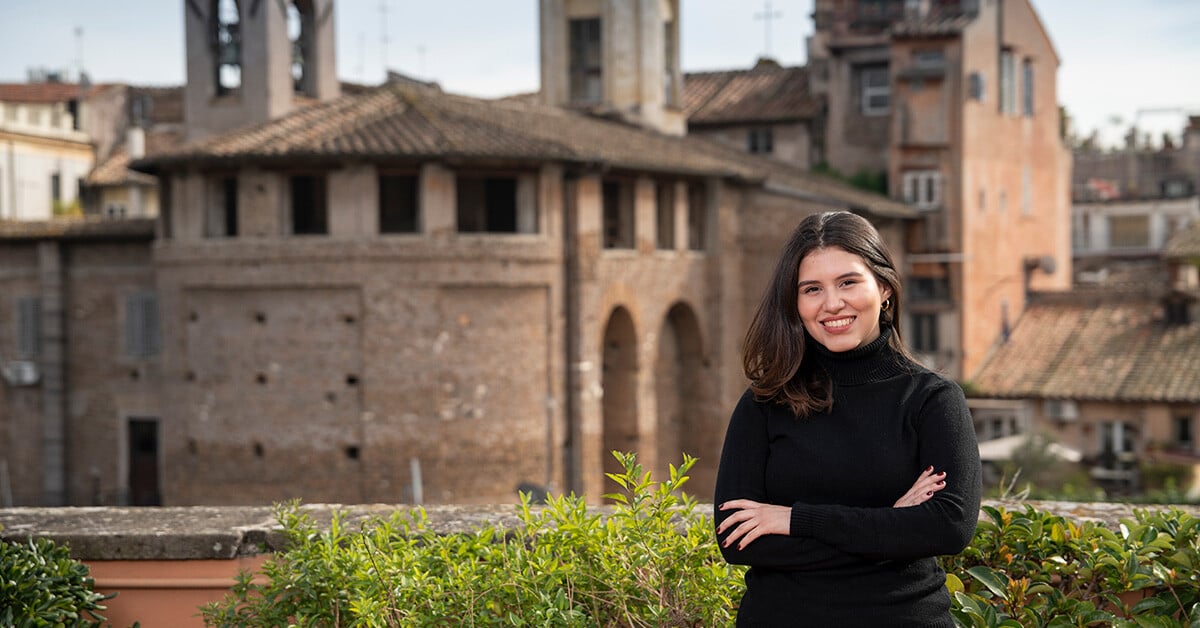 A student studying abroad at JCU